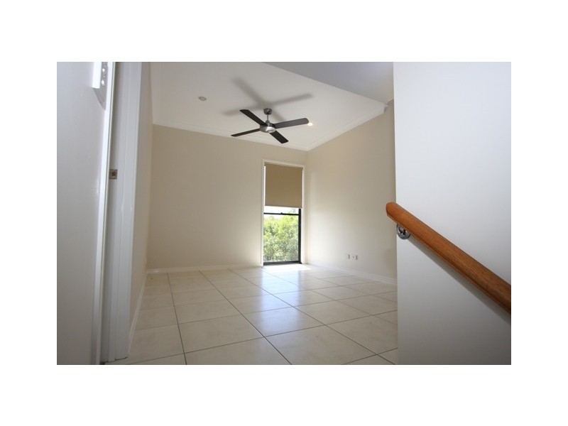 2,5,6/29 Tavistock Street, Torquay QLD 4655