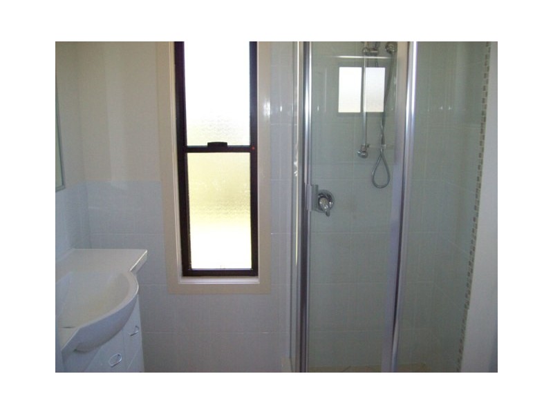 8 Whipbird Court, Urangan QLD 4655