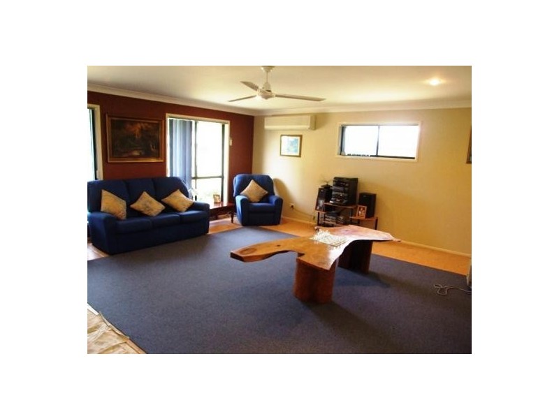 18  Seahorse Circuit, Dundowran QLD 4655