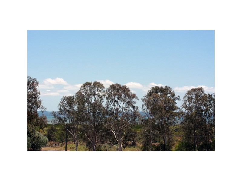 32 Petrel Ave, River Heads QLD 4655
