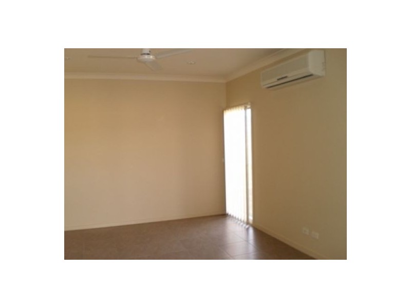 7 Memorial Street, Toogoom QLD 4655