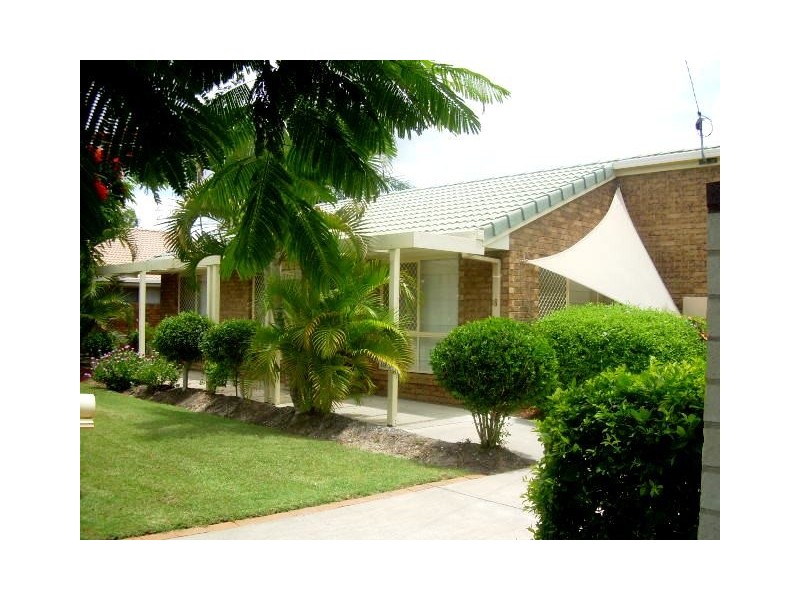 18 Desmond Drive, Hervey Bay QLD 4655
