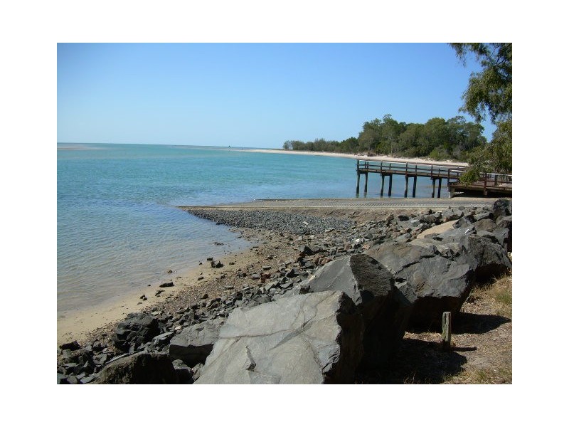 18 Desmond Drive, Hervey Bay QLD 4655