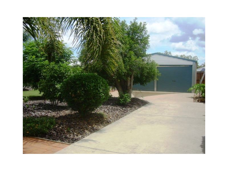 18 Desmond Drive, Hervey Bay QLD 4655
