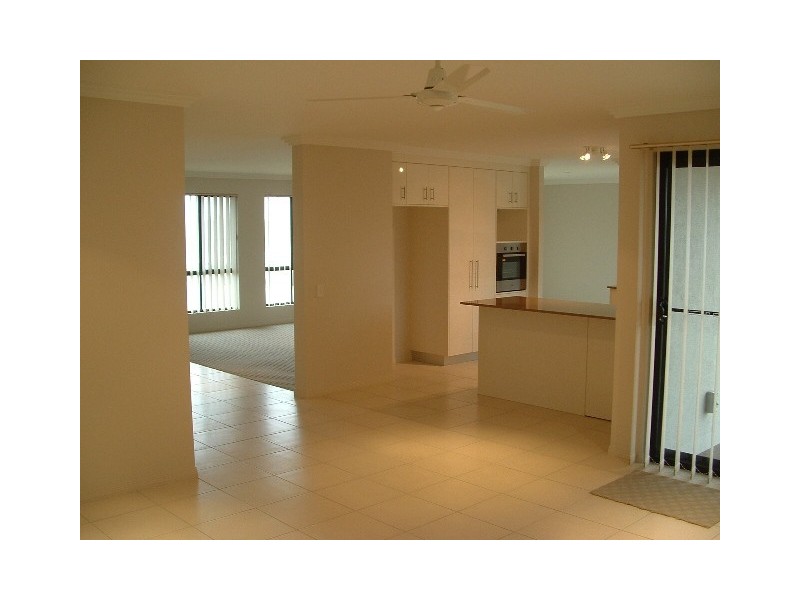 10 & 12 Parklink West Avenue, Wondunna QLD 4655