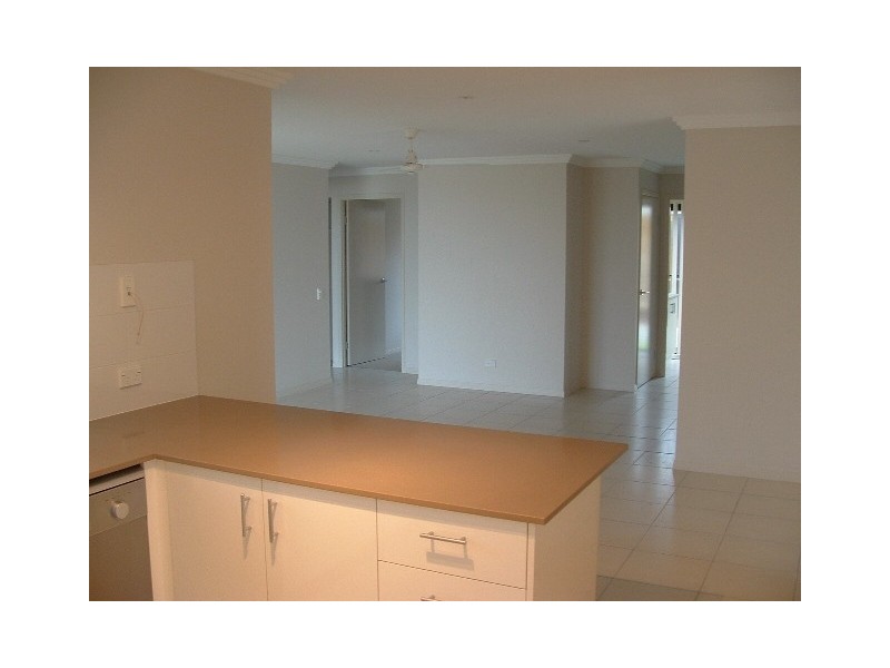 10 & 12 Parklink West Avenue, Wondunna QLD 4655