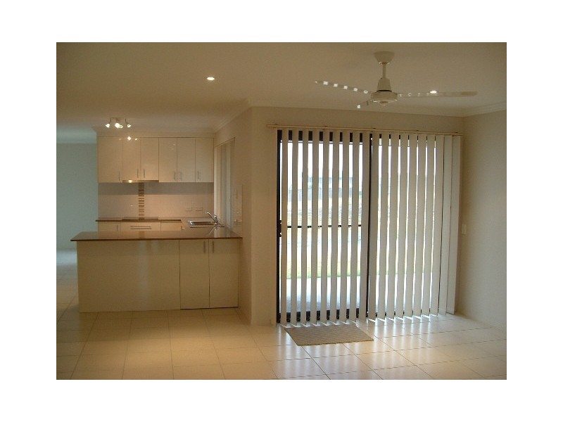 10 & 12 Parklink West Avenue, Wondunna QLD 4655