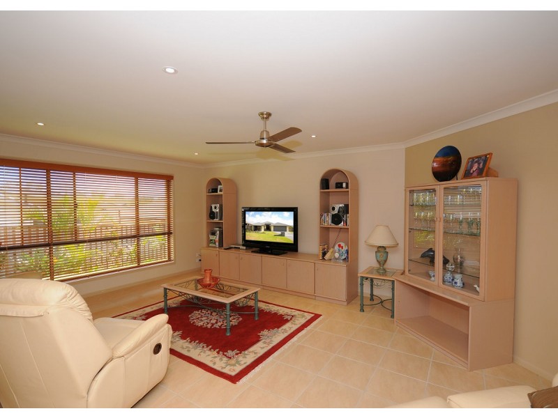 5 Parklink Avenue West, Wondunna QLD 4655