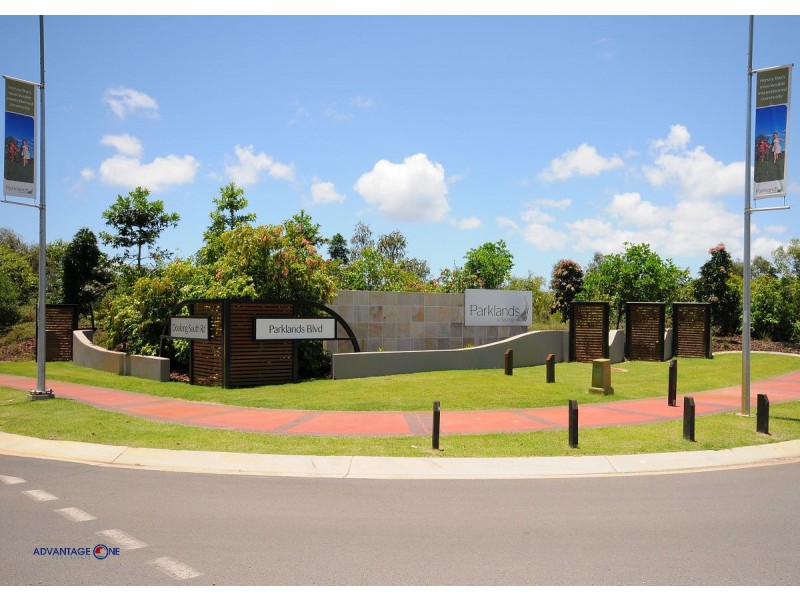 5 Parklink Avenue West, Wondunna QLD 4655