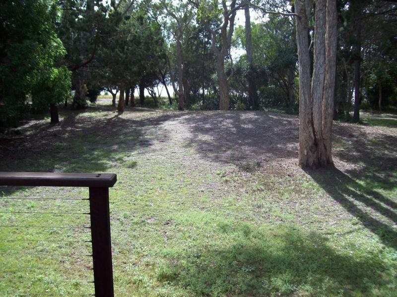 42 Kingfisher Parade, Toogoom QLD 4655