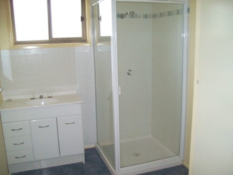 42 Kingfisher Parade, Toogoom QLD 4655