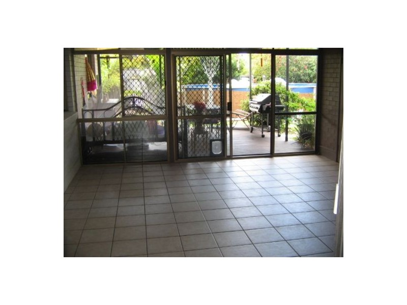 25 Cooloola Crescent, Hervey Bay QLD 4655