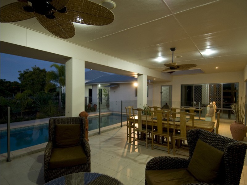 33 Ocean Park Dr, Dundowran Beach QLD 4655
