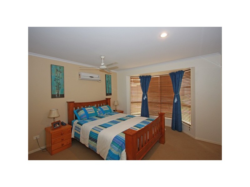 12 Lady Nelson DR, Eli Waters QLD 4655