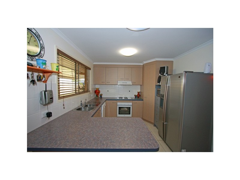 12 Lady Nelson DR, Eli Waters QLD 4655