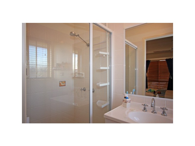 12 Lady Nelson DR, Eli Waters QLD 4655