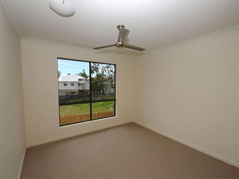 115 Torquay Road, Scarness QLD 4655