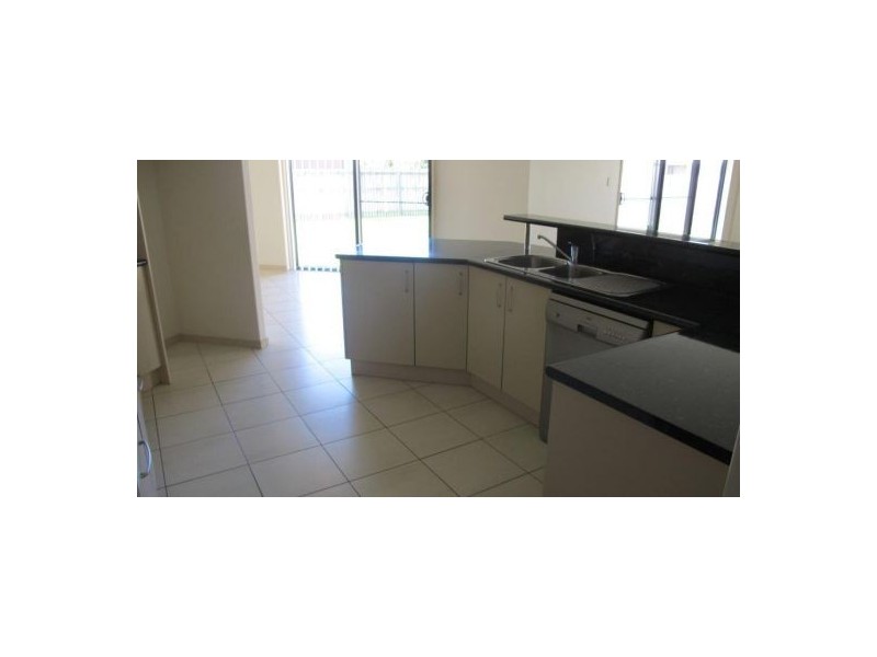 9 Lockerbie Court, Kawungan QLD 4655
