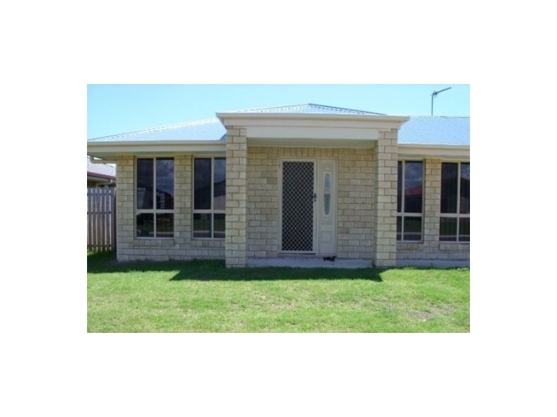 35 Gunsynd Way, Point Vernon QLD 4655