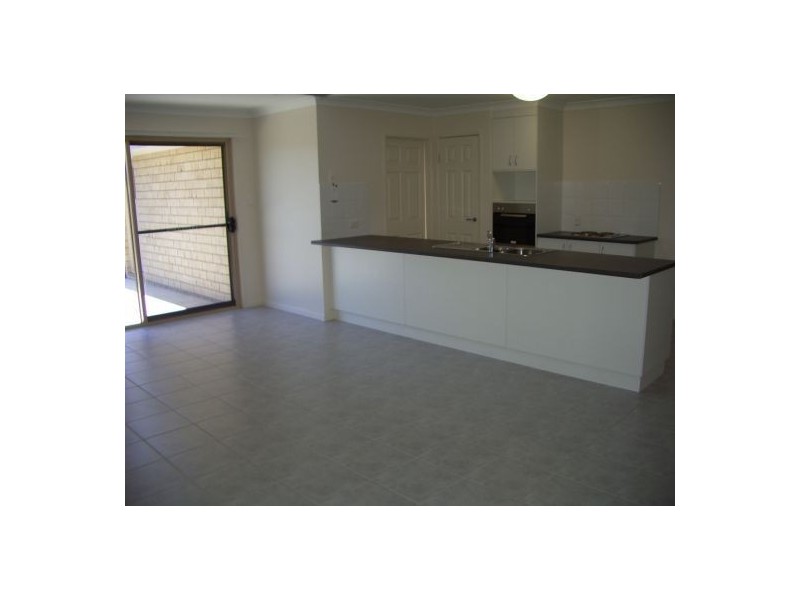 35 Gunsynd Way, Point Vernon QLD 4655
