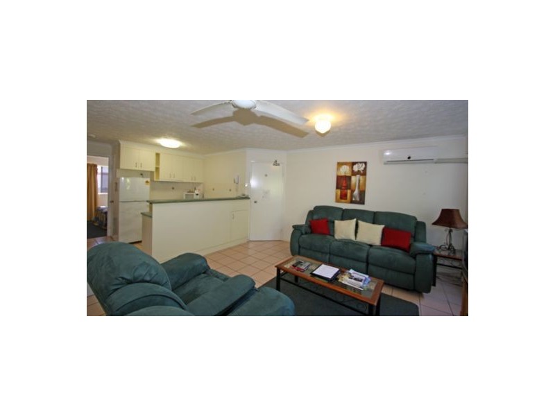 7/407 Esplanade, Torquay QLD 4655