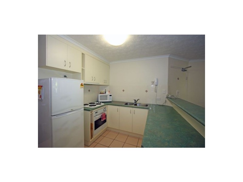 7/407 Esplanade, Torquay QLD 4655