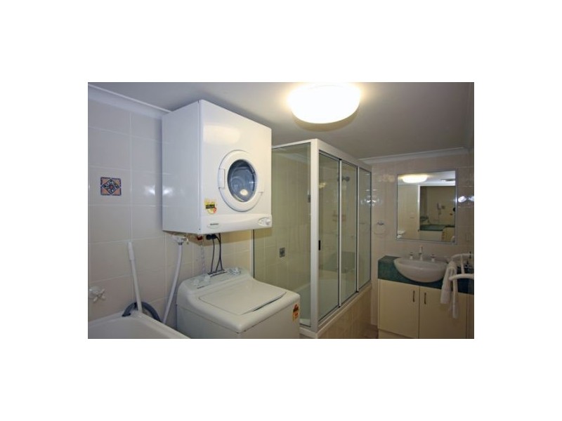 7/407 Esplanade, Torquay QLD 4655