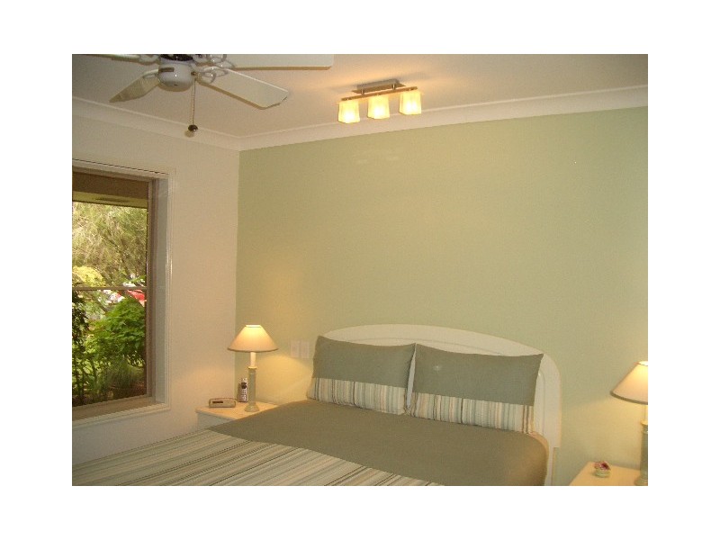 165 Kingfisher Pde, Toogoom QLD 4655