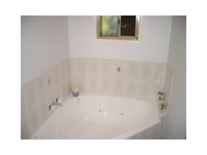 165 Kingfisher Pde, Toogoom QLD 4655