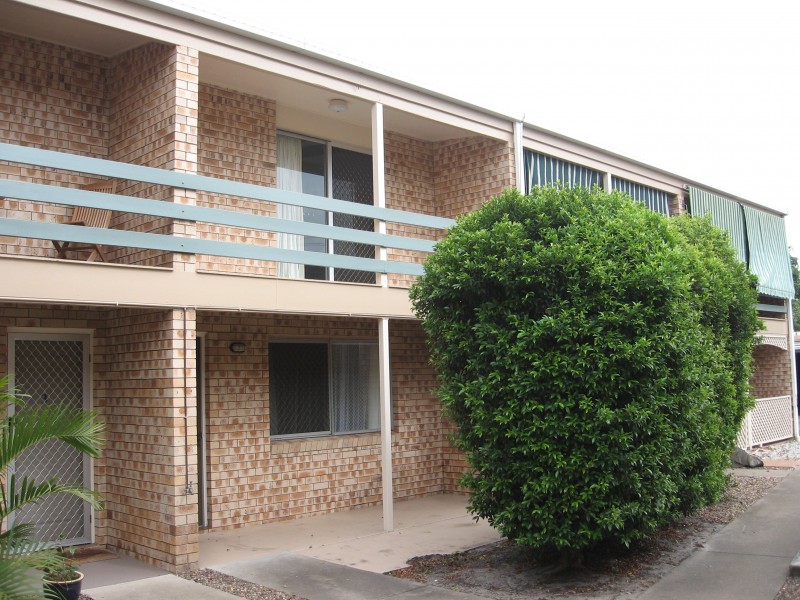 4/3  King Street, Urangan QLD 4655