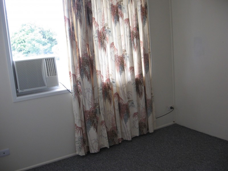 4/3  King Street, Urangan QLD 4655