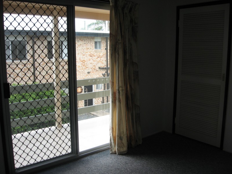 4/3  King Street, Urangan QLD 4655