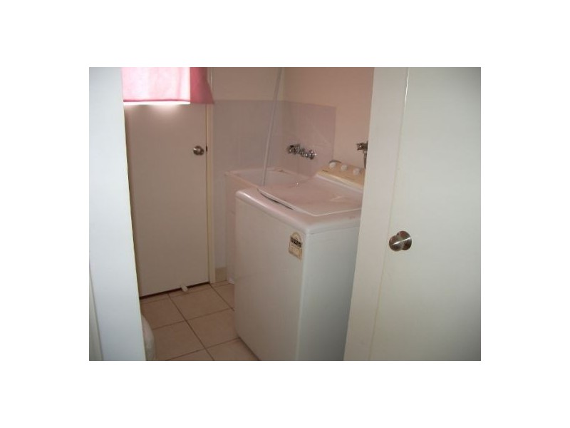 4 Jade Court, Urangan QLD 4655