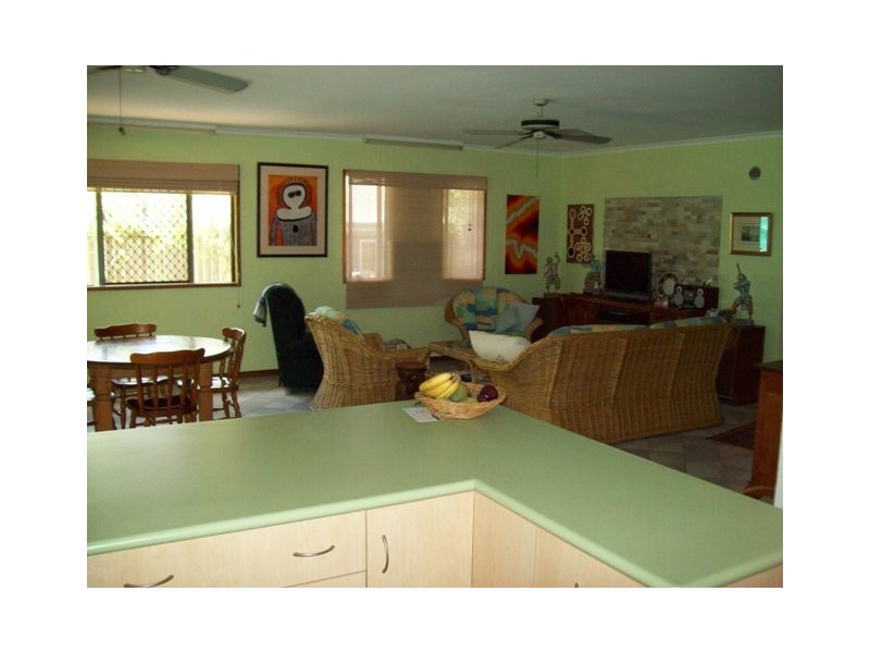 100 Kingfisher Parade, Toogoom QLD 4655