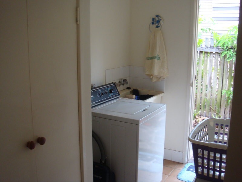 88 Lauren Street, Urangan QLD 4655