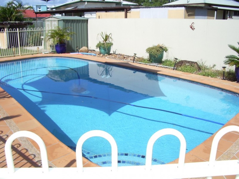 39 Shell Street, Urangan QLD 4655
