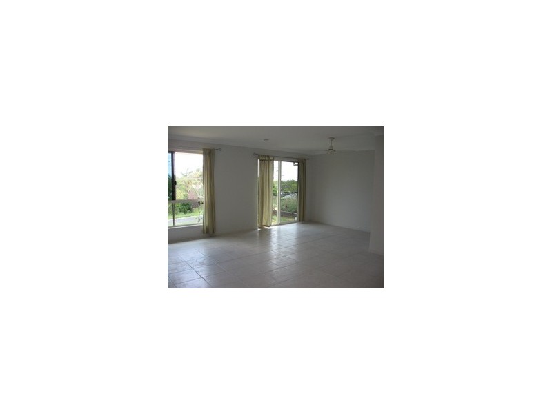 5 Russel Drive, Hervey Bay QLD 4655