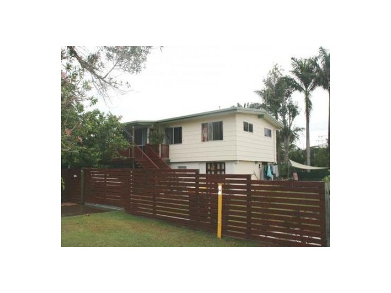 32 Banksia Street, Point Vernon QLD 4655