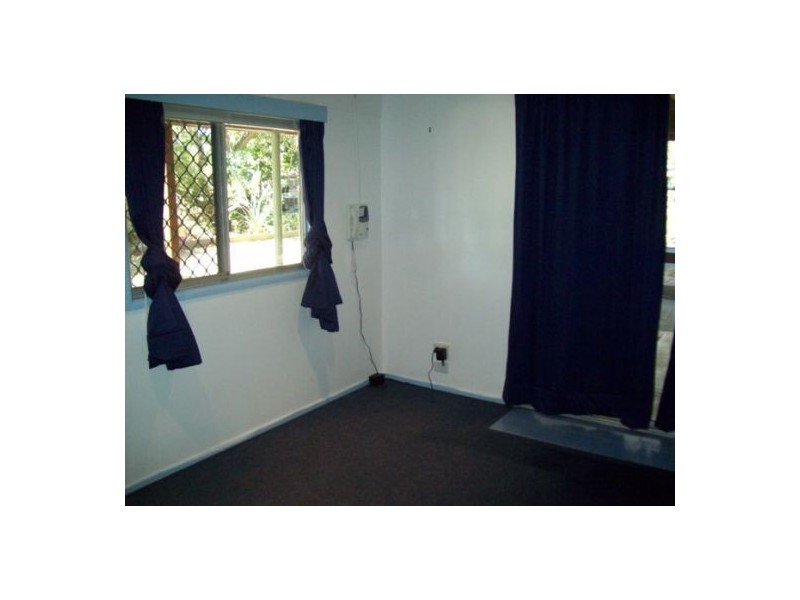 32 Banksia Street, Point Vernon QLD 4655