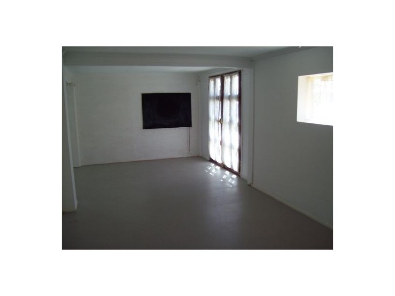 32 Banksia Street, Point Vernon QLD 4655