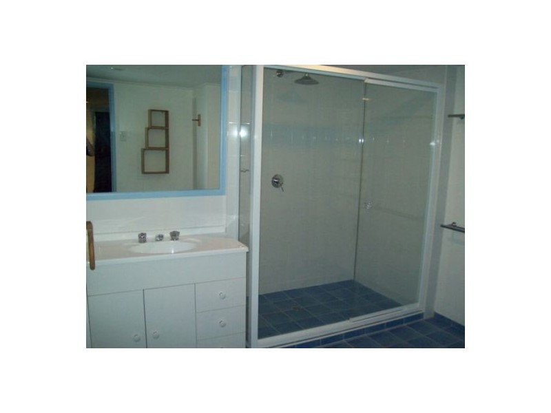 32 Banksia Street, Point Vernon QLD 4655