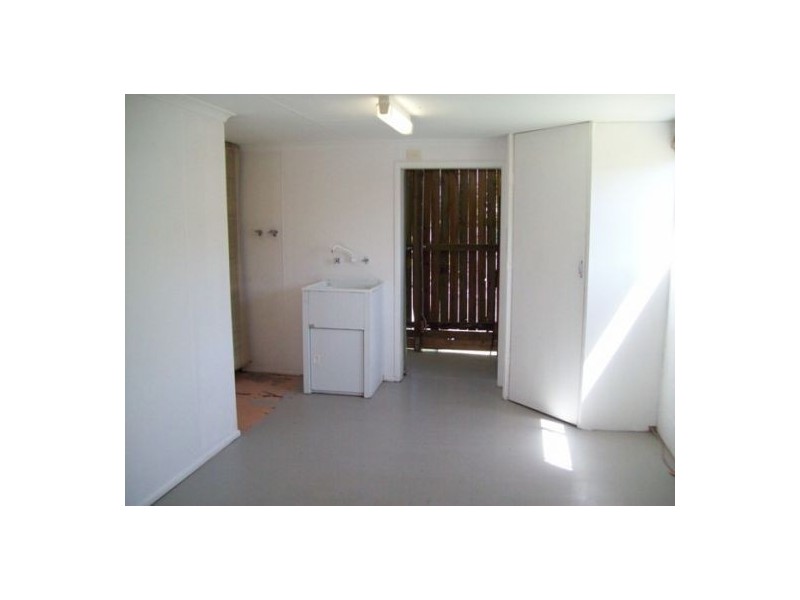 32 Banksia Street, Point Vernon QLD 4655