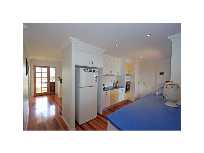 4 Heather Way, Urraween QLD 4655