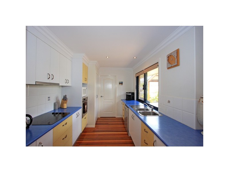 4 Heather Way, Urraween QLD 4655