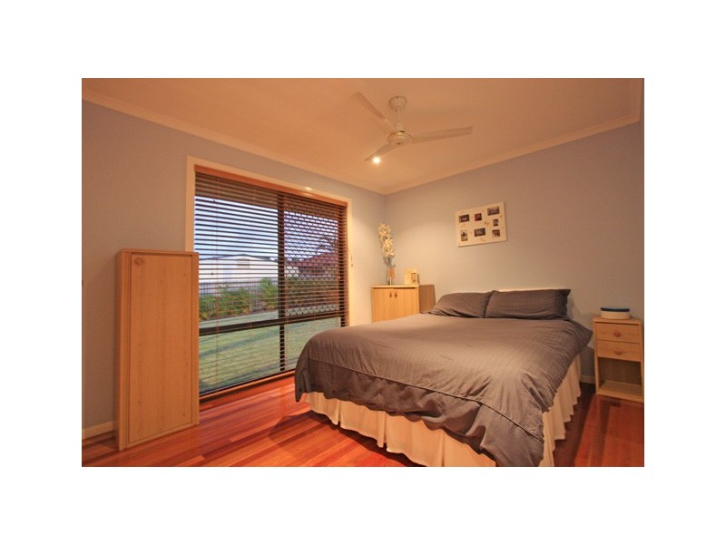 4 Heather Way, Urraween QLD 4655