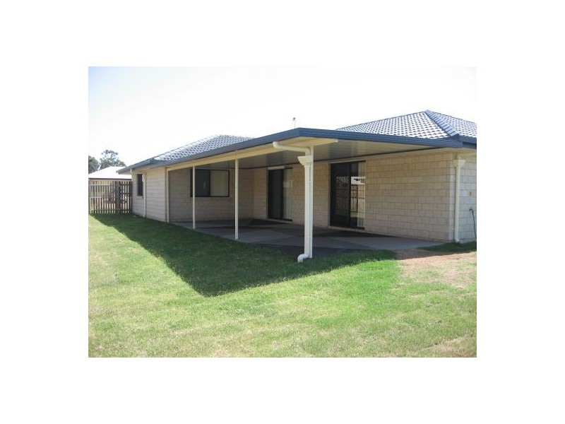 24 Topaz Circuit, Hervey Bay QLD 4655