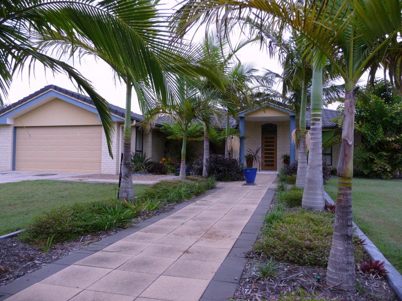 21 Meadow Dr, Dundowran Beach QLD 4655
