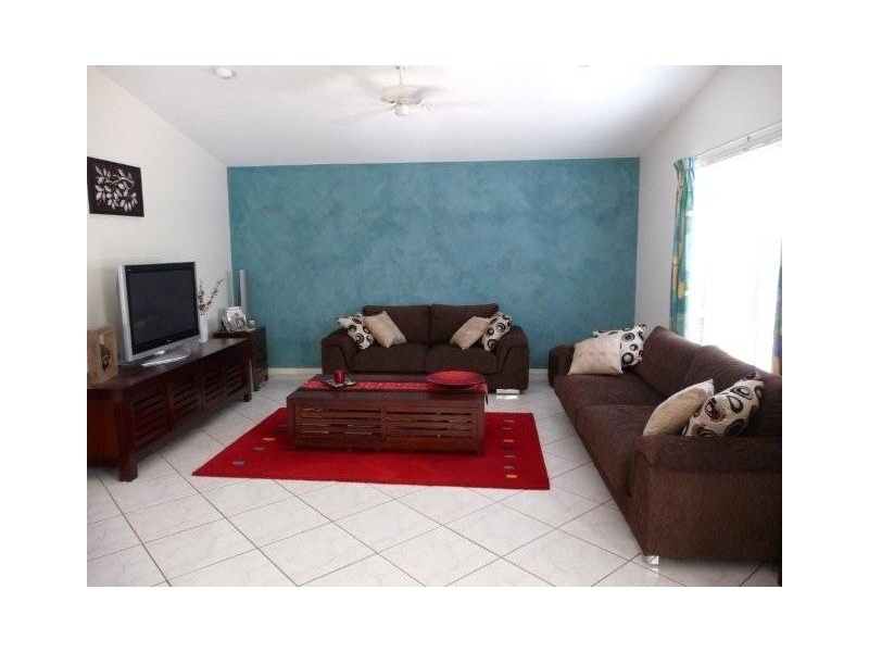 21 Meadow Dr, Dundowran Beach QLD 4655