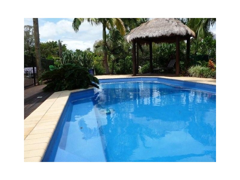 21 Meadow Dr, Dundowran Beach QLD 4655