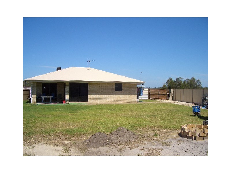77 Beach Drive, Burrum Heads QLD 4659